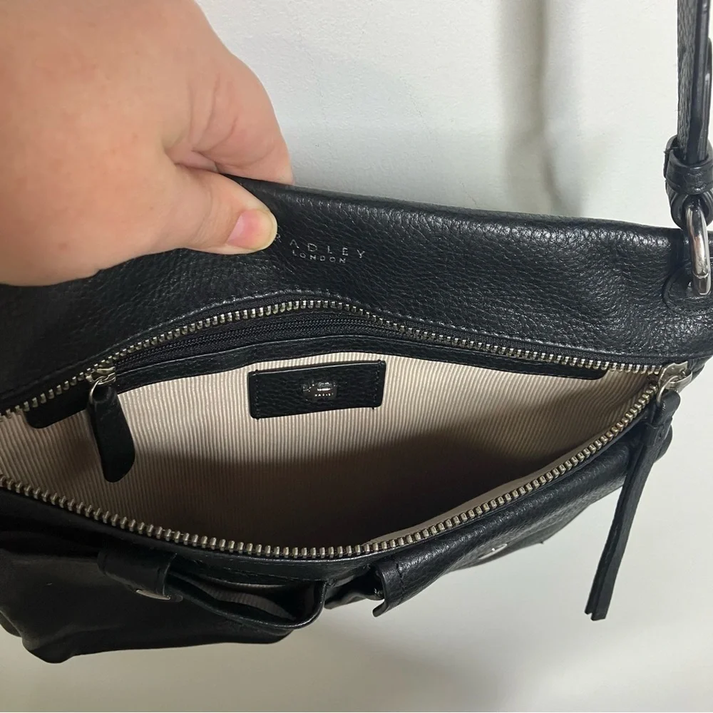 Radley London‎ black leather Wilton Way Crossbody bag small/medium